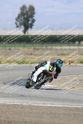 media/May-25-2025-Lets Ride (Sun) [[0ff033e448]]/B Group/1120am (Grapevine)/